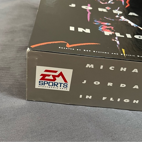 Michael Jordan In Flight game - Picture 6 of 9